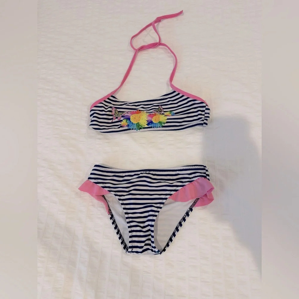 Two pieces swimsuit
